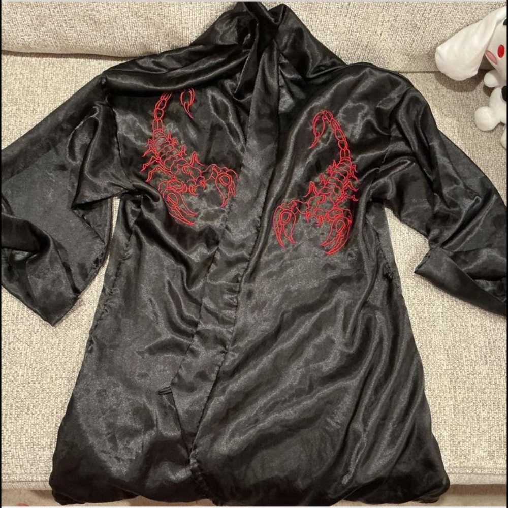 O'Mighty Black Robe with Red Embroidery